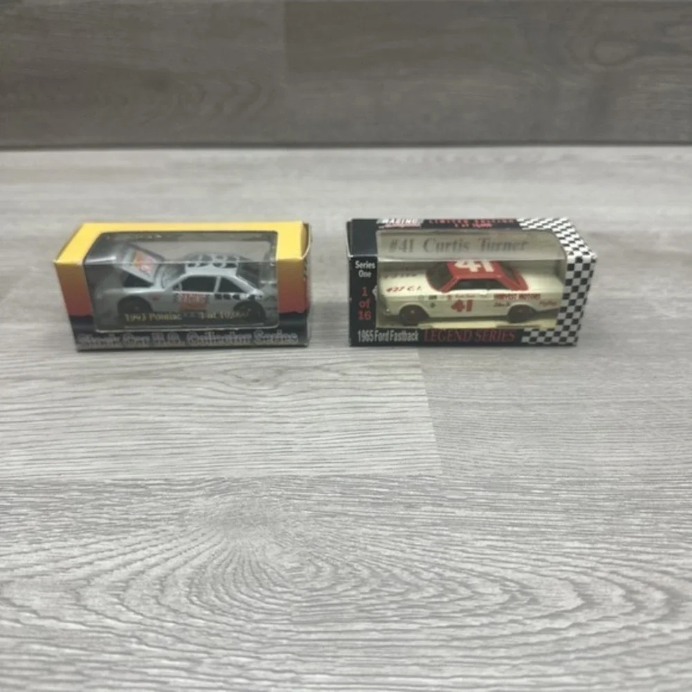 VTG‎ Curtis Turner #41 Limited Edition 1965 Ford Fastback 1993 Pontiac Stock Car